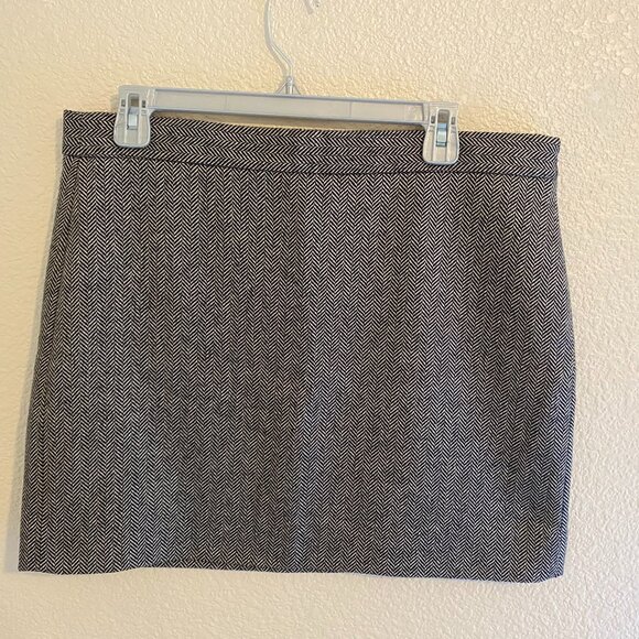 Gap Herringbone Mini Skirt SZ 10 - Picture 6 of 9